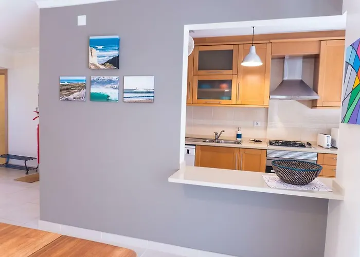 Baleal: Sunshine By The Pool * フェレル